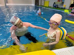 -海豹航航水育游泳中心(芳园里店)