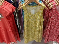 -优衣库(威海威高购物中心店)