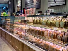 面包甜点陈列柜-巴黎贝甜(龙之梦购物中心虹口店)