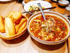 小油条配酸辣汤-味莊·青岛菜(云霄路店)