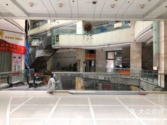 -东方巴黎购物广场