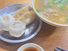 -黄阿姨锅贴大王(万航渡路店)