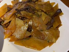 -一口猪年味东北菜(荔枝沟店)