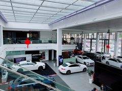 -上海星瀚奔驰4S店(红柳路店)