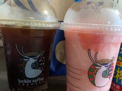 夏日桃桃冰-瑞幸咖啡(国际珠宝交易中心店)