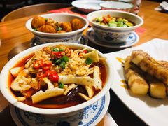 -炉小二铜锅牛蛙•川湘菜(三里屯店)
