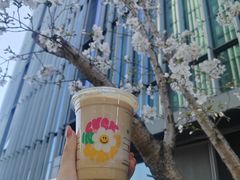 -瑞幸咖啡(凯德虹口龙之梦店)