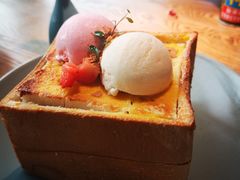 -蜜桃餐厅·伴山(湖滨商业街店)