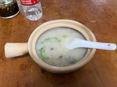 皮蛋粉肠瘦肉粥-同发肠粉店(一中店)