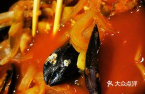 Stir-fried Grass Noodles with Pork