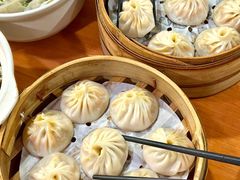 -莱莱小笼·乔艾