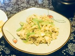 滑炒黄金菇-老字号农家宴
