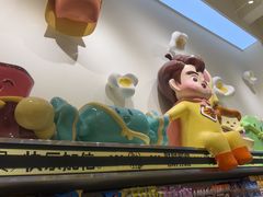 -咻啵翔翔零食基地(万达广场店)