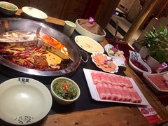 -大龙辣火锅·龙虾·烧烤(湖滨新天地店)