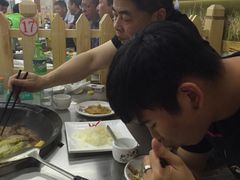 -屯老二农家铁锅炖·行业领军者(梅江店)