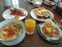 -芽庄日出海滩水疗酒店