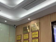 -上海仁爱医院口腔科 · 种植