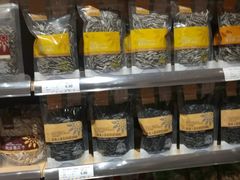 零售区-良品铺子(发展大道复兴一村店)