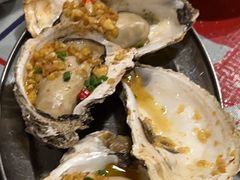 蒜蓉烤韩国生蚝-辉记炭烧海鲜大排档·老字号(福田店)
