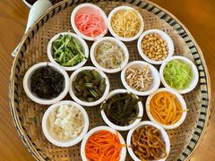 -包整·丝娃娃(一览甲秀楼风景店)