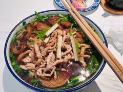 -镇南锅盖面馆(解放路店)