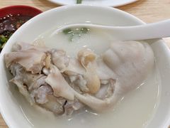 -雷祖芳老妈蹄花店