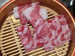 -金马门国际美食百汇(珞喻路店)