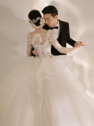 -樱花婚纱摄影