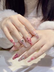 -桃色美甲沙龙