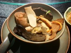 -菌自由丨野生菌火锅特色庭院餐厅(丽江古城店)