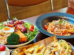 -mordew加州日记西餐&小酒馆(新天地店)