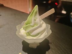-蟹犇前•帝王蟹雪蟹(陆家嘴店)