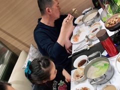 -红鼎豆捞·非遗鲍皇汤火锅(宝丰路店)