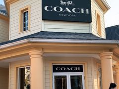 -COACH蔻驰(赛特奥特莱斯店)