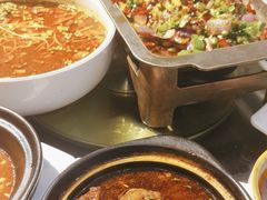 -杨肥肠火锅大排档(火车站花园店)