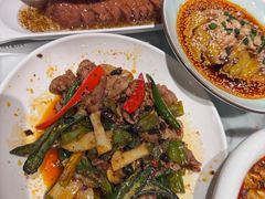 -渝信川菜 · 川味家常菜(财富购物中心店)