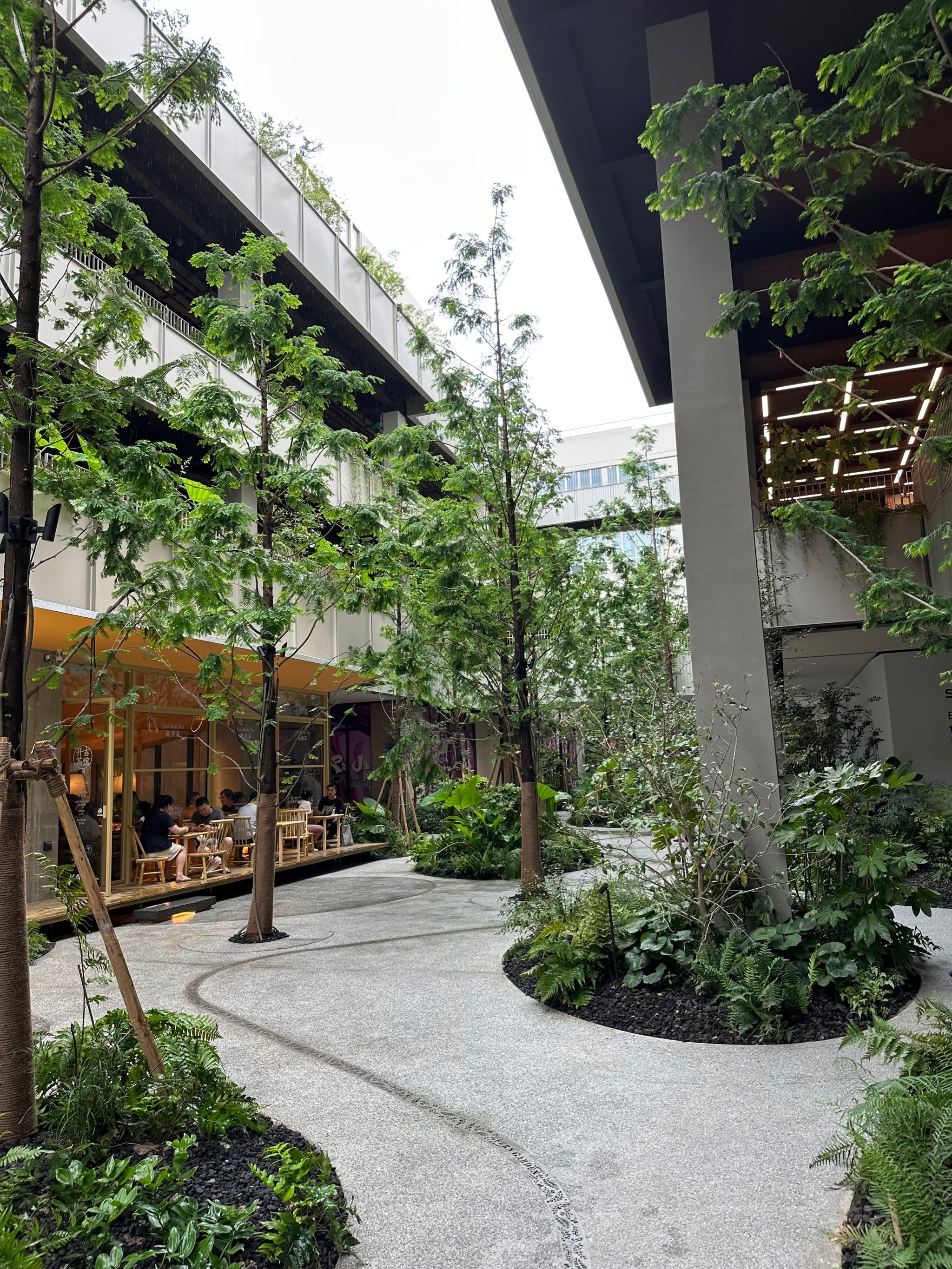 二期开业了,人称上海代官山,说实话感觉挺