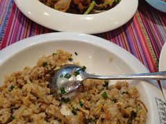 -香巴拉云南餐厅(华莱坞店)