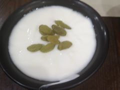 新疆酸奶-陈老斯呼尔嗨吃烧烤(科巷店)