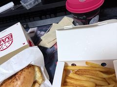 -必胜客(安盛金马店)