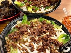 -丽虹云南过桥米线(兴工街店)