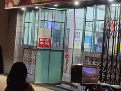-星巴克(西藏路店)
