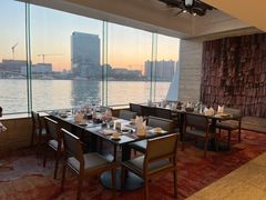 靠窗位-白天鹅宾馆·流浮阁咖啡厅