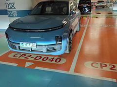 -理想汽车(世纪汇店)
