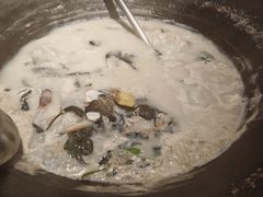 -陈大锅·岳阳鱼馆·地道岳阳菜(美食街店)