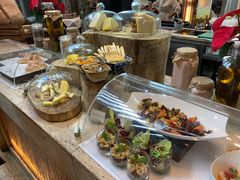 -松山湖凯悦酒店·Café自助餐厅·周末火舞秀表演