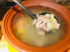 紫砂白果炖鸡-百年神厨·地道川菜(清江西路店)