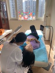 -爱莎扁平疣·汗管瘤·斑痣中心