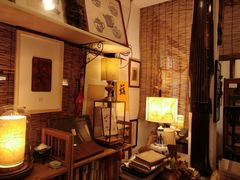 -邊城書店