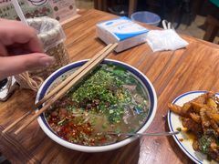 -云阿蛮云南生烫牛肉米线(奉贤路店)